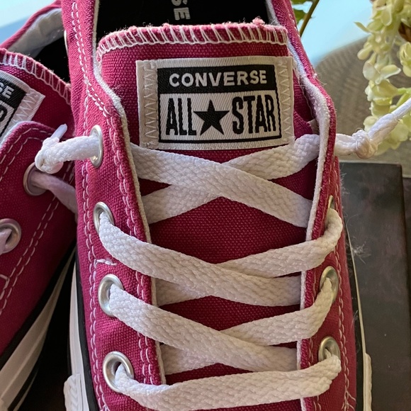 Converse Shorelines Raspberry Pink - Size 9 - Picture 8 of 8